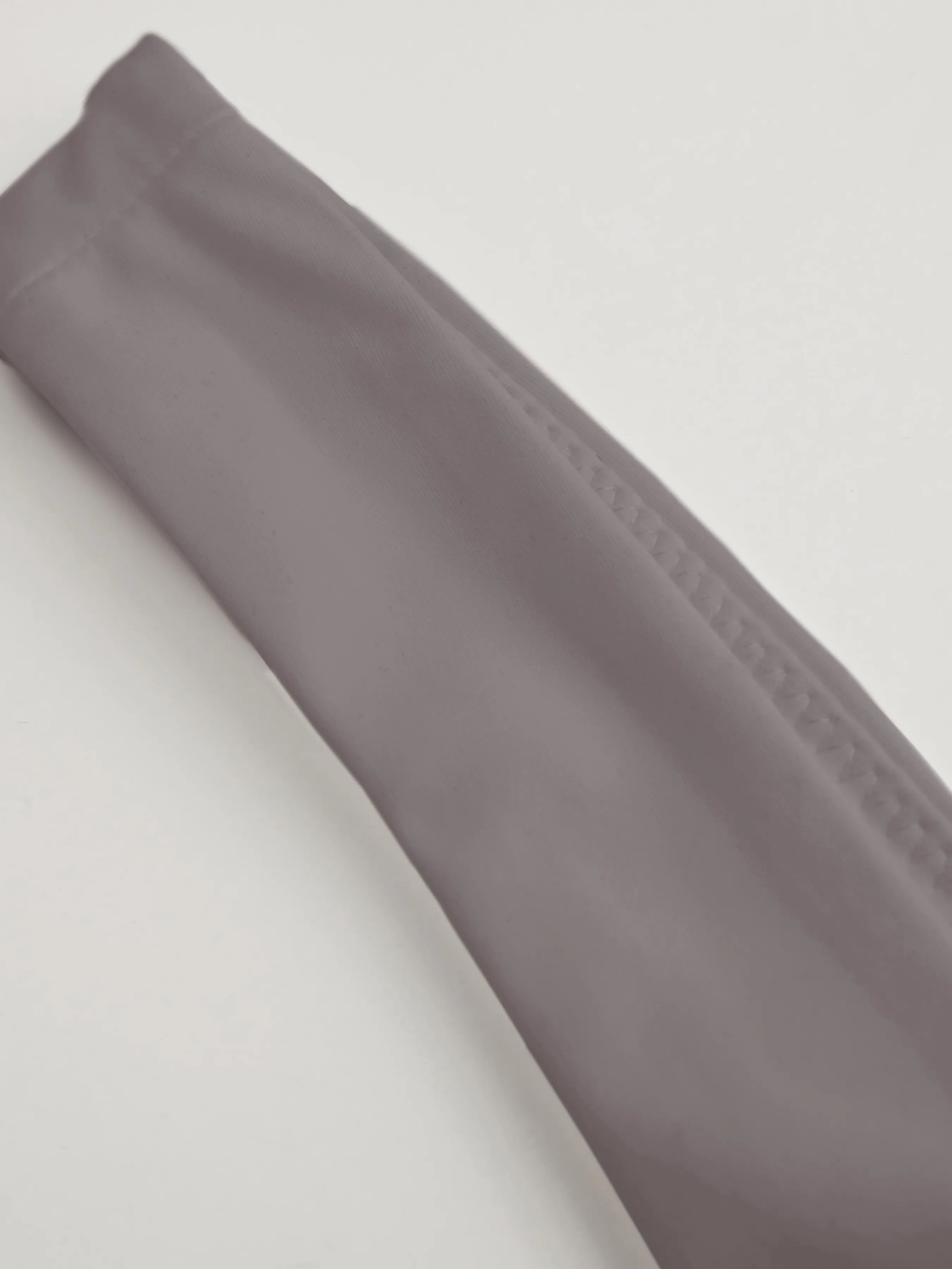 Débardeur solide à double couche et col carré Contour