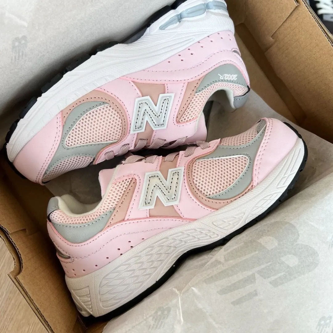 New Balance 2002R PINK