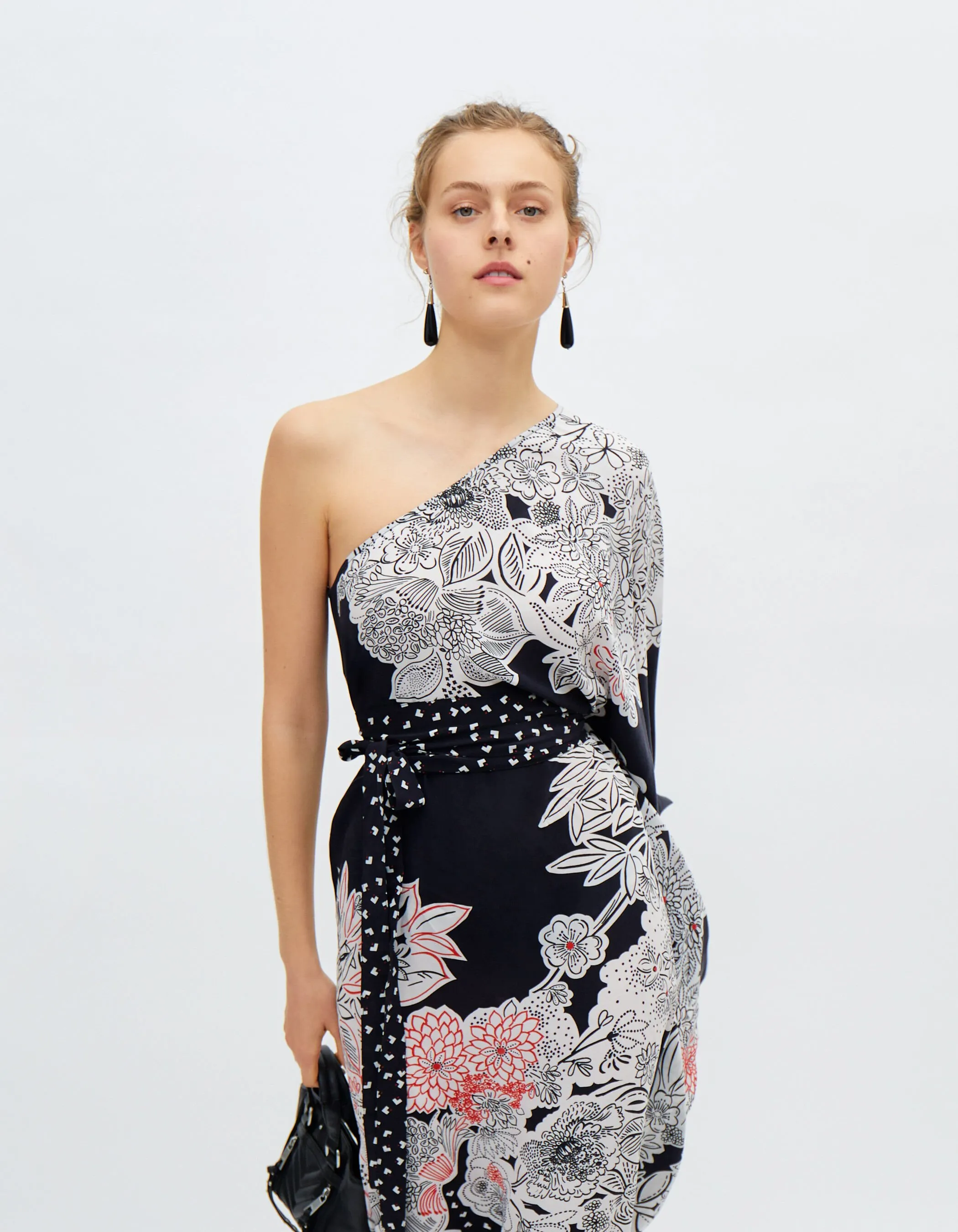 Robe asymétrique noire motif fleurs IKKS x GIGEEZ Femme