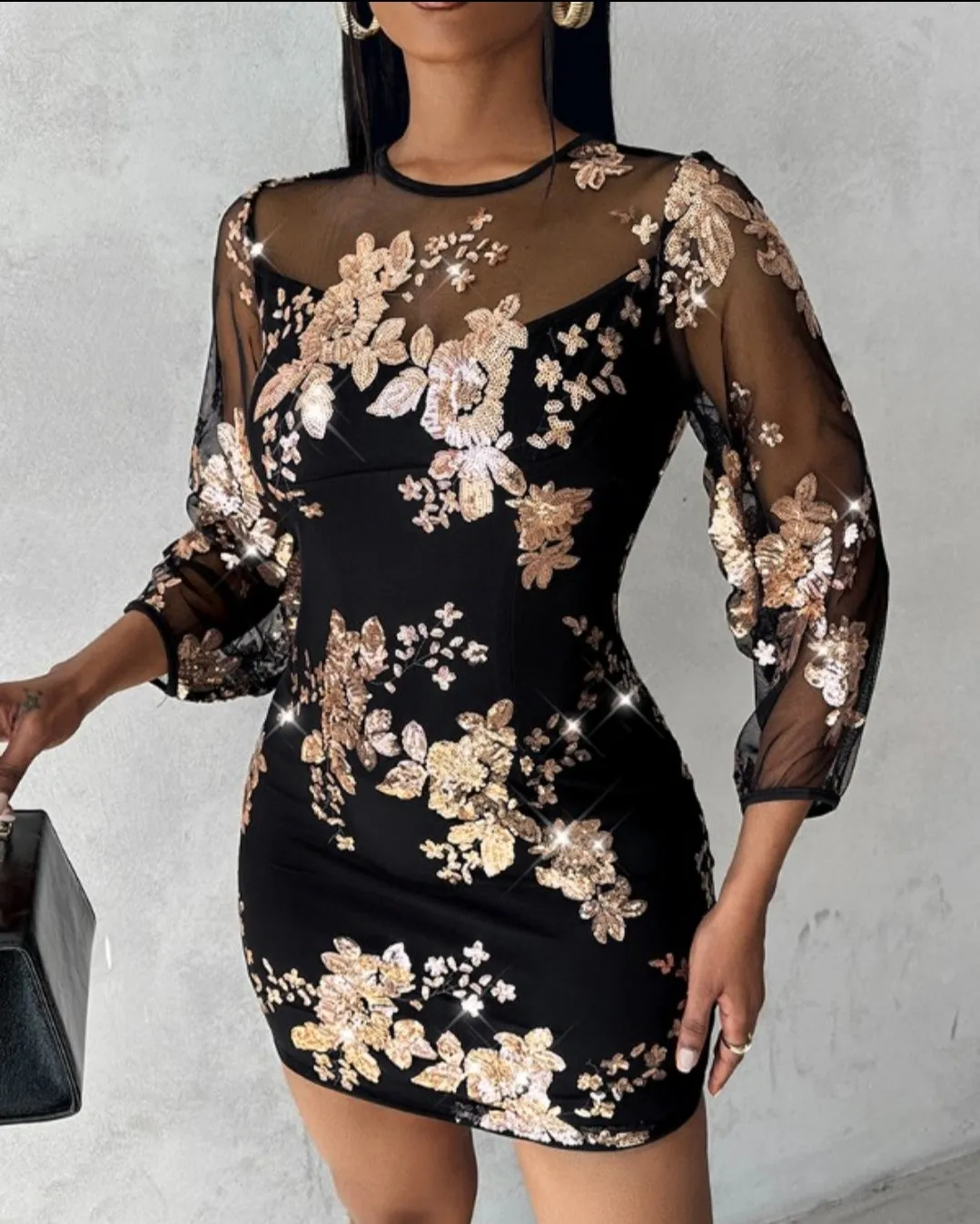 Robe de soirée en maille transparente à sequins contrastés à motif floral
