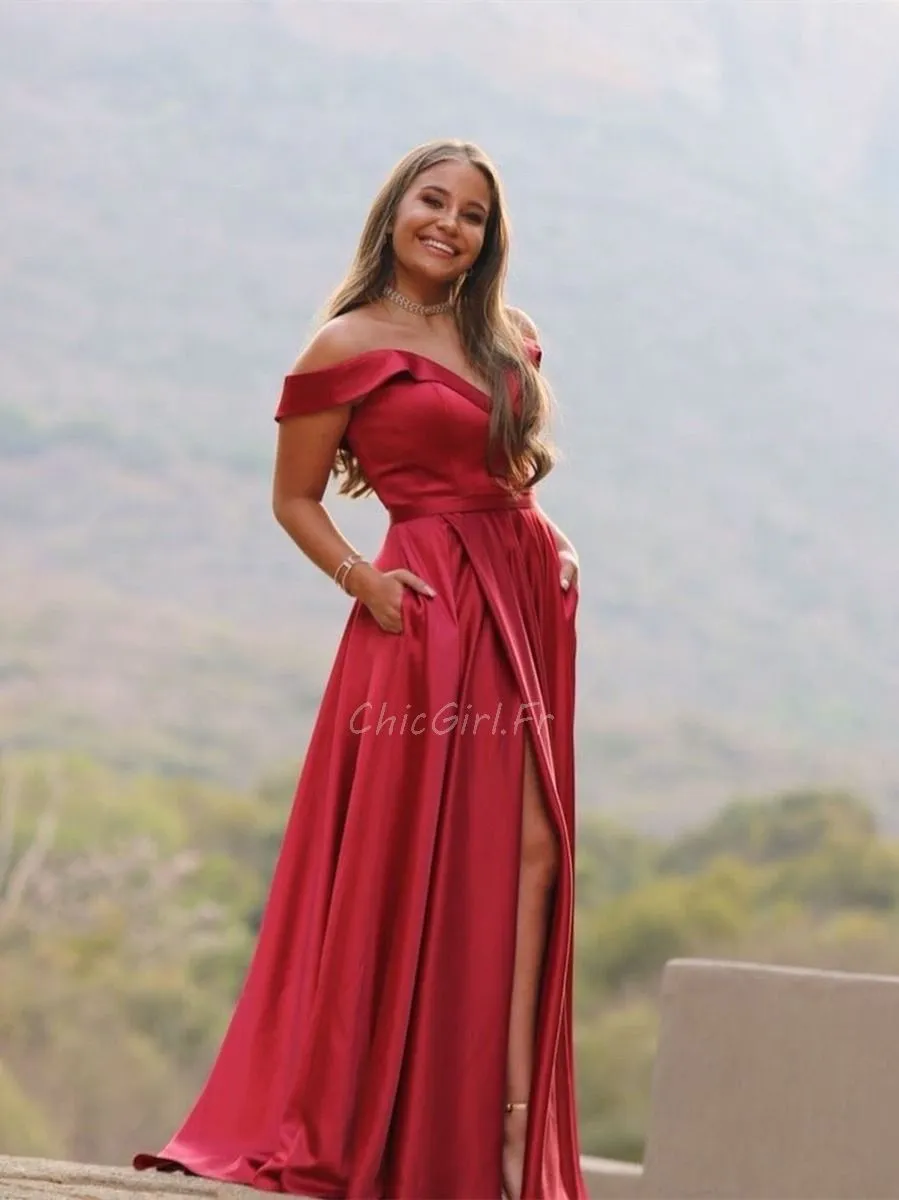 Robe De Soirée élégante et Chic Epaule Dénudée Avec Fente Longue Satin Rouge