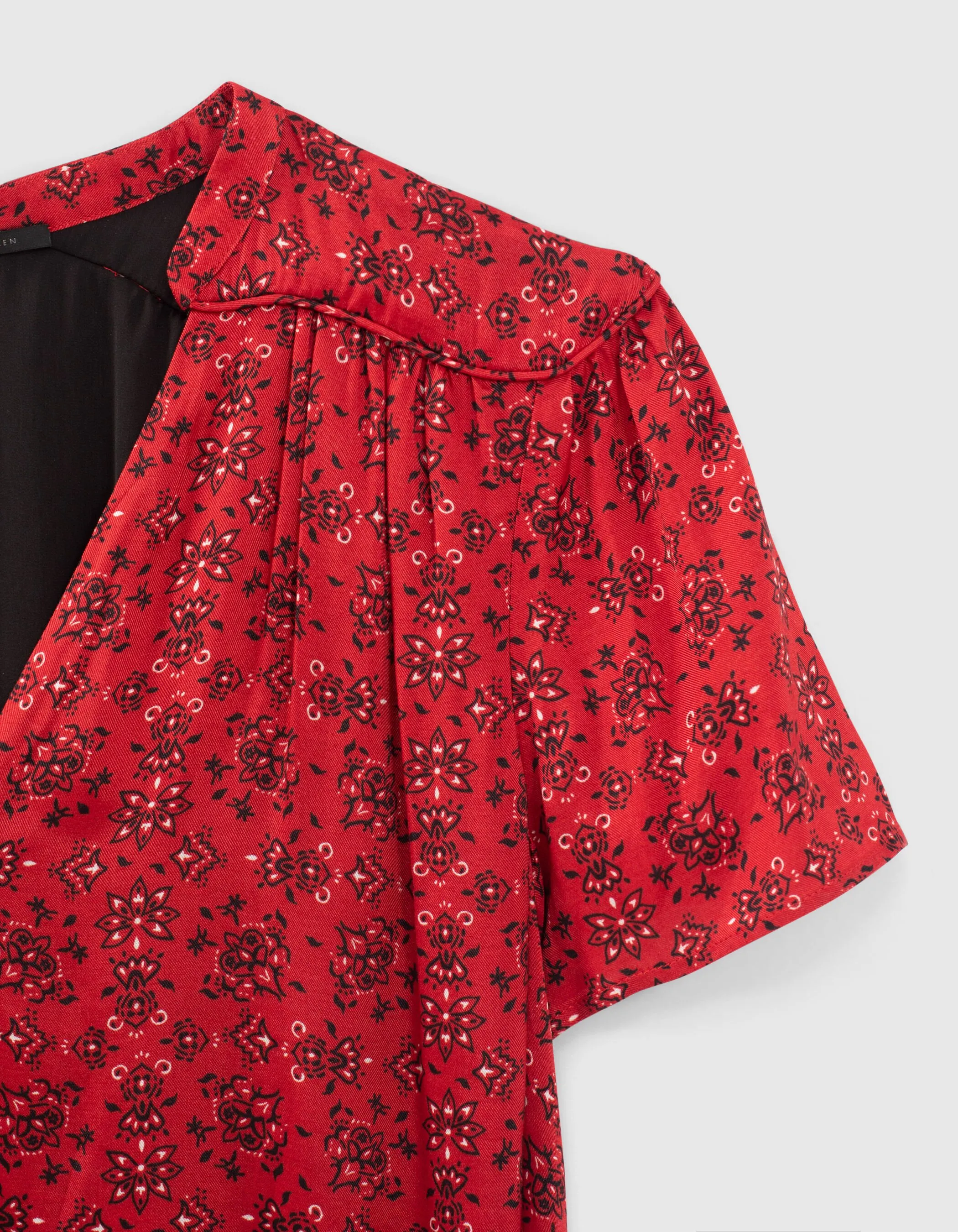 Robe longue boutonnée viscose imprimé bandana rouge femme