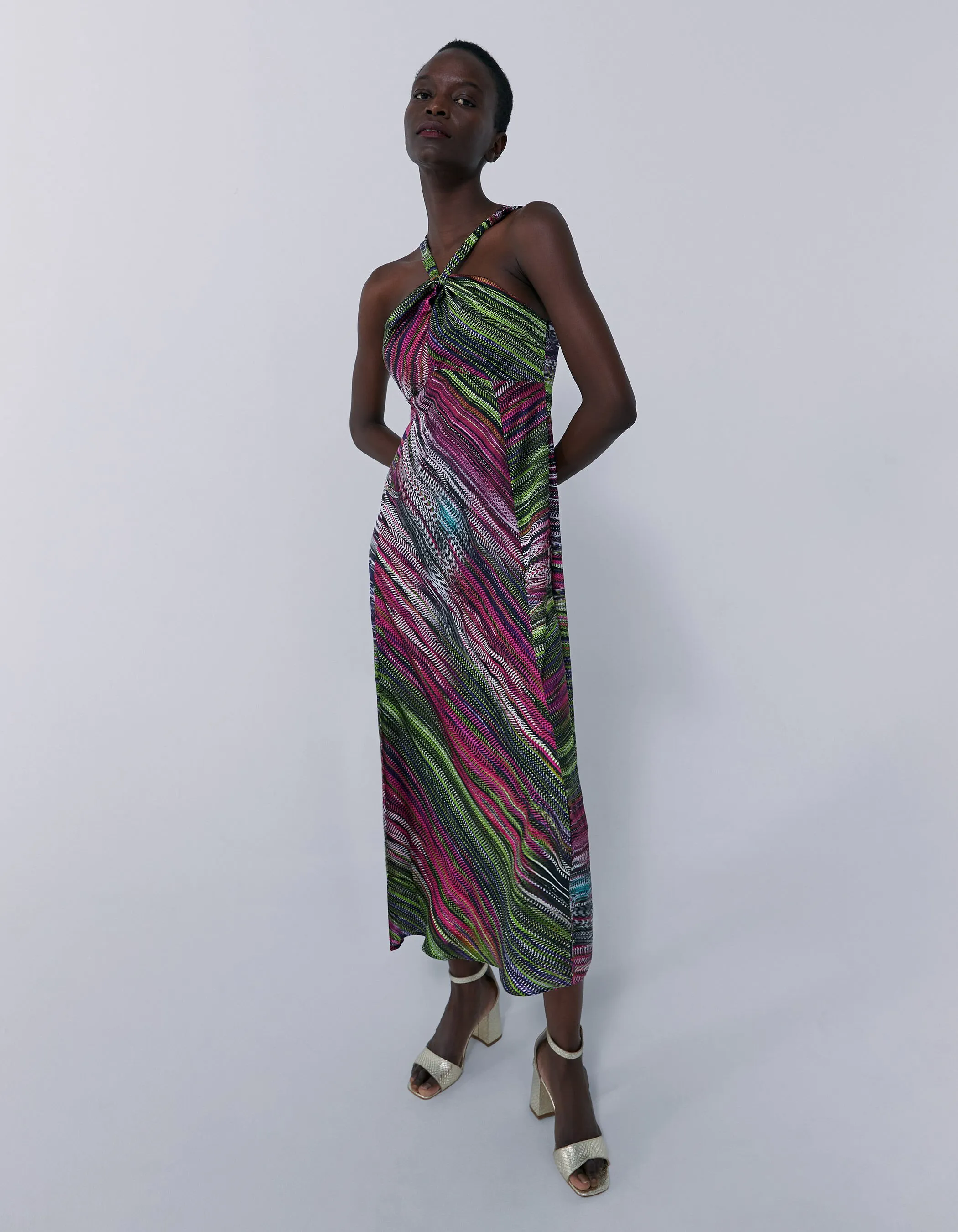 Robe longue imprimée à encolure nouée femme