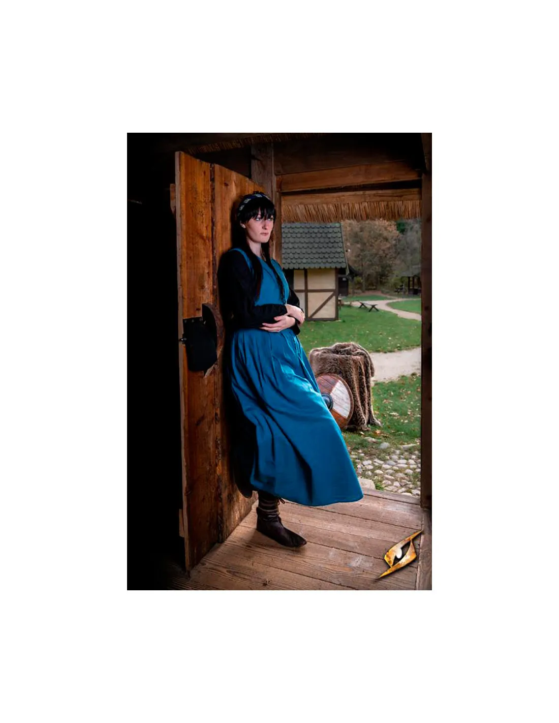 Robe Médiévale et Renaissance Adelina femme en bleu Brumeux ⚔️ Boutique Épées